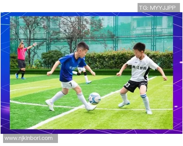 足球明星助力中国小孩梦想启航共同追逐绿茵场上的辉煌未来